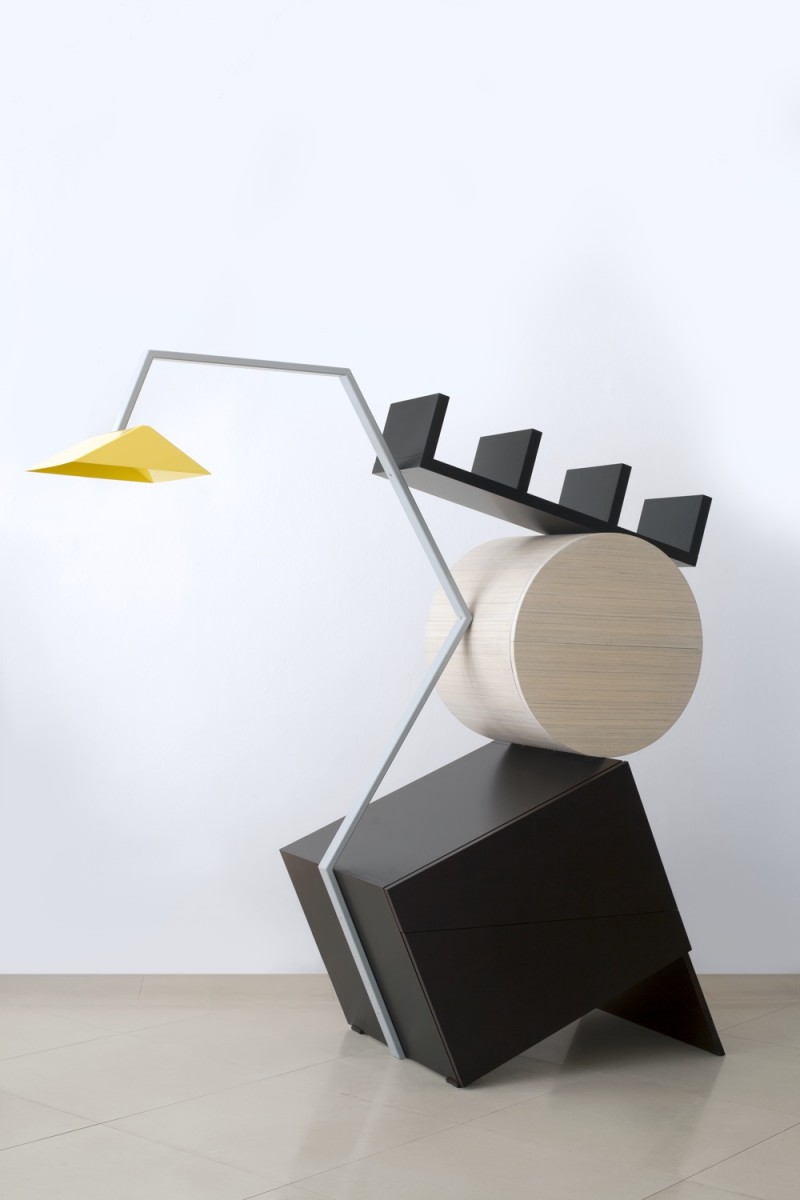 Satelit, skříň s lampou; dřevo, barva; 186x160x71 cm; 1984 (2)